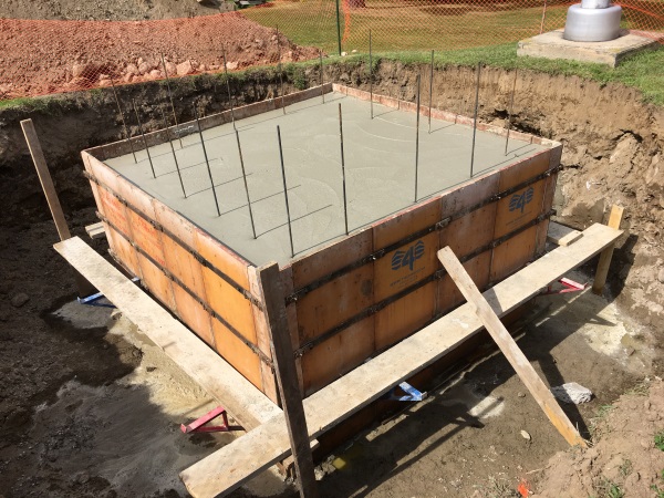 cenotaph construction photo