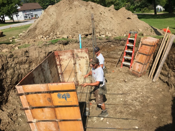 cenotaph construction photo